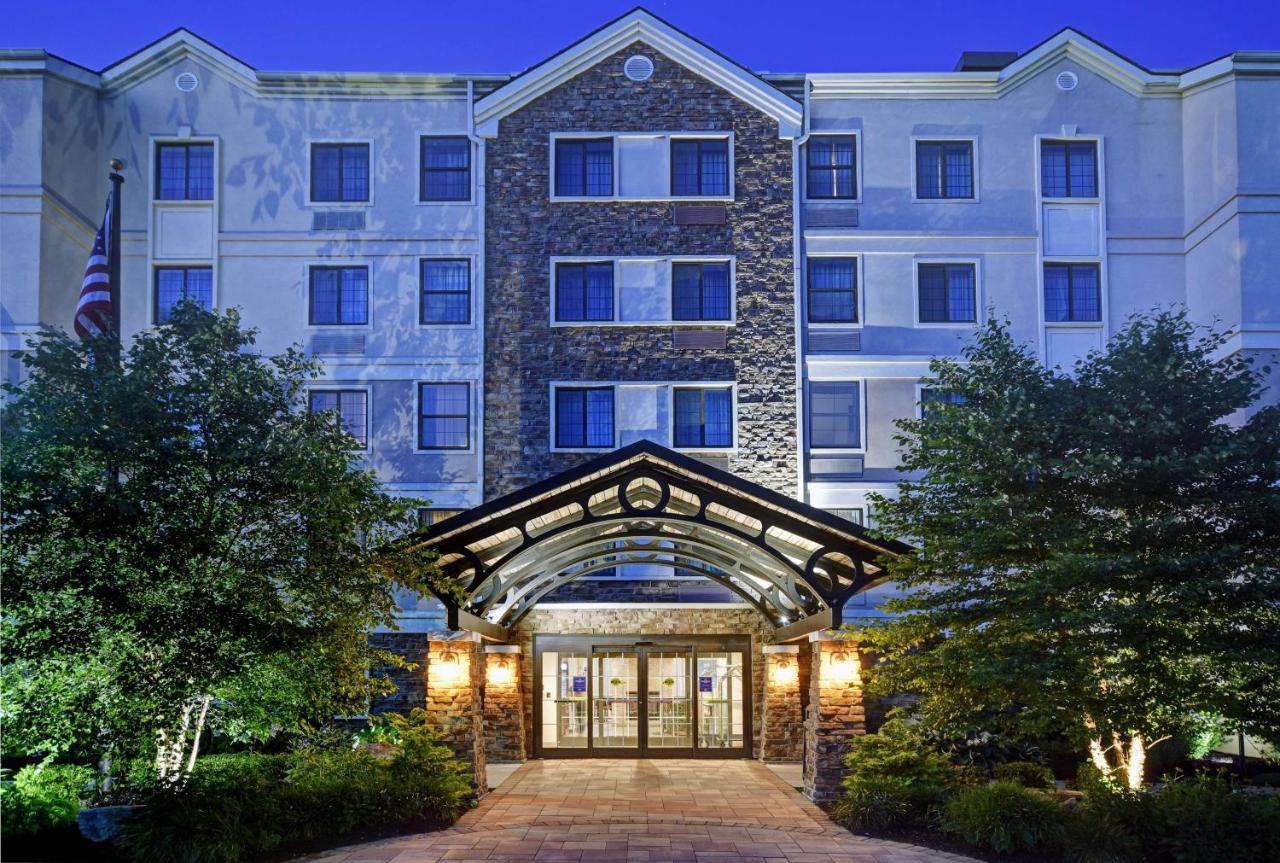 Homewood Suites By Hilton Eatontown Exterior photo