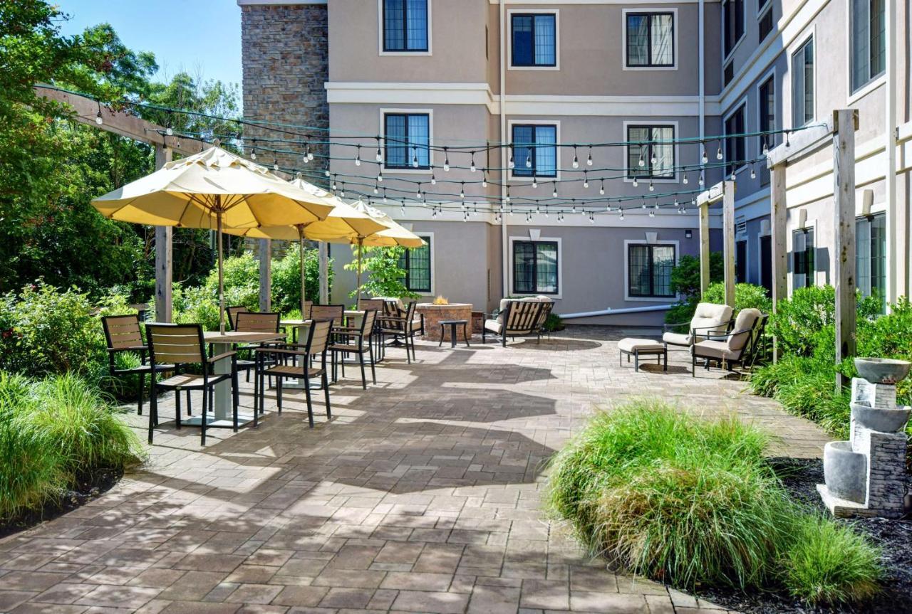 Homewood Suites By Hilton Eatontown Exterior photo