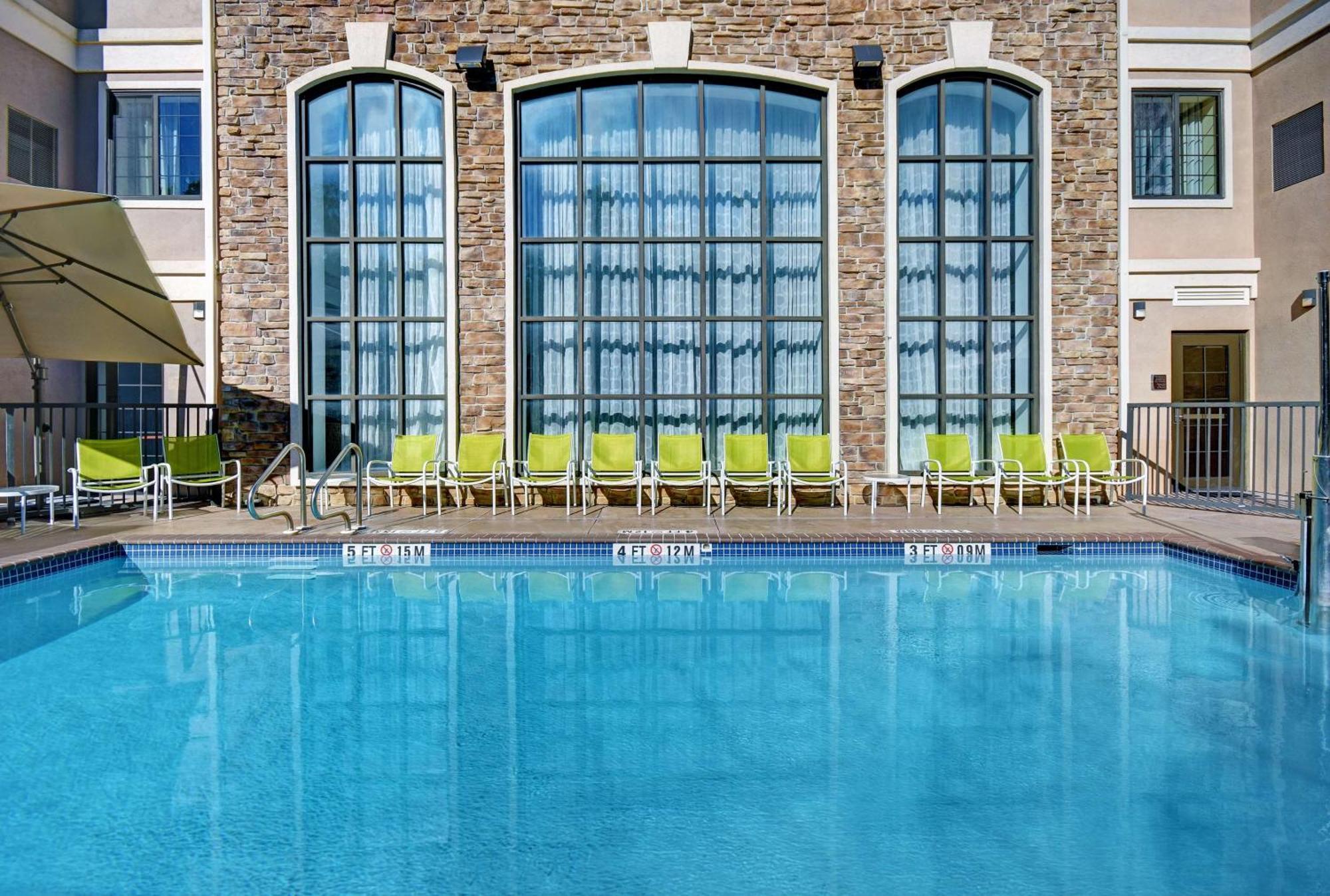 Homewood Suites By Hilton Eatontown Exterior photo