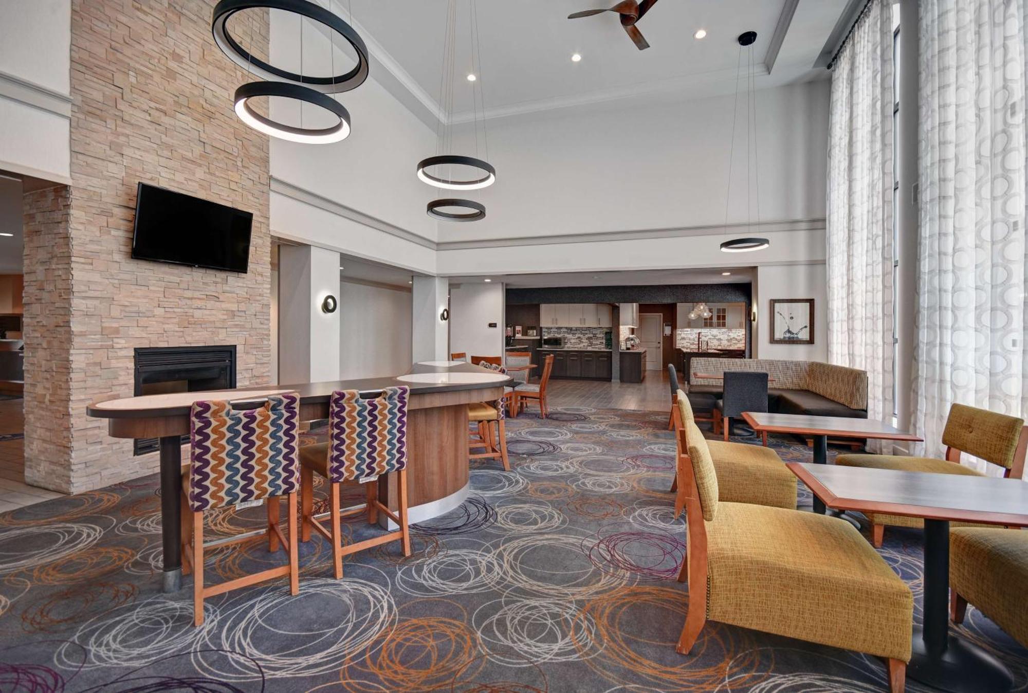 Homewood Suites By Hilton Eatontown Exterior photo