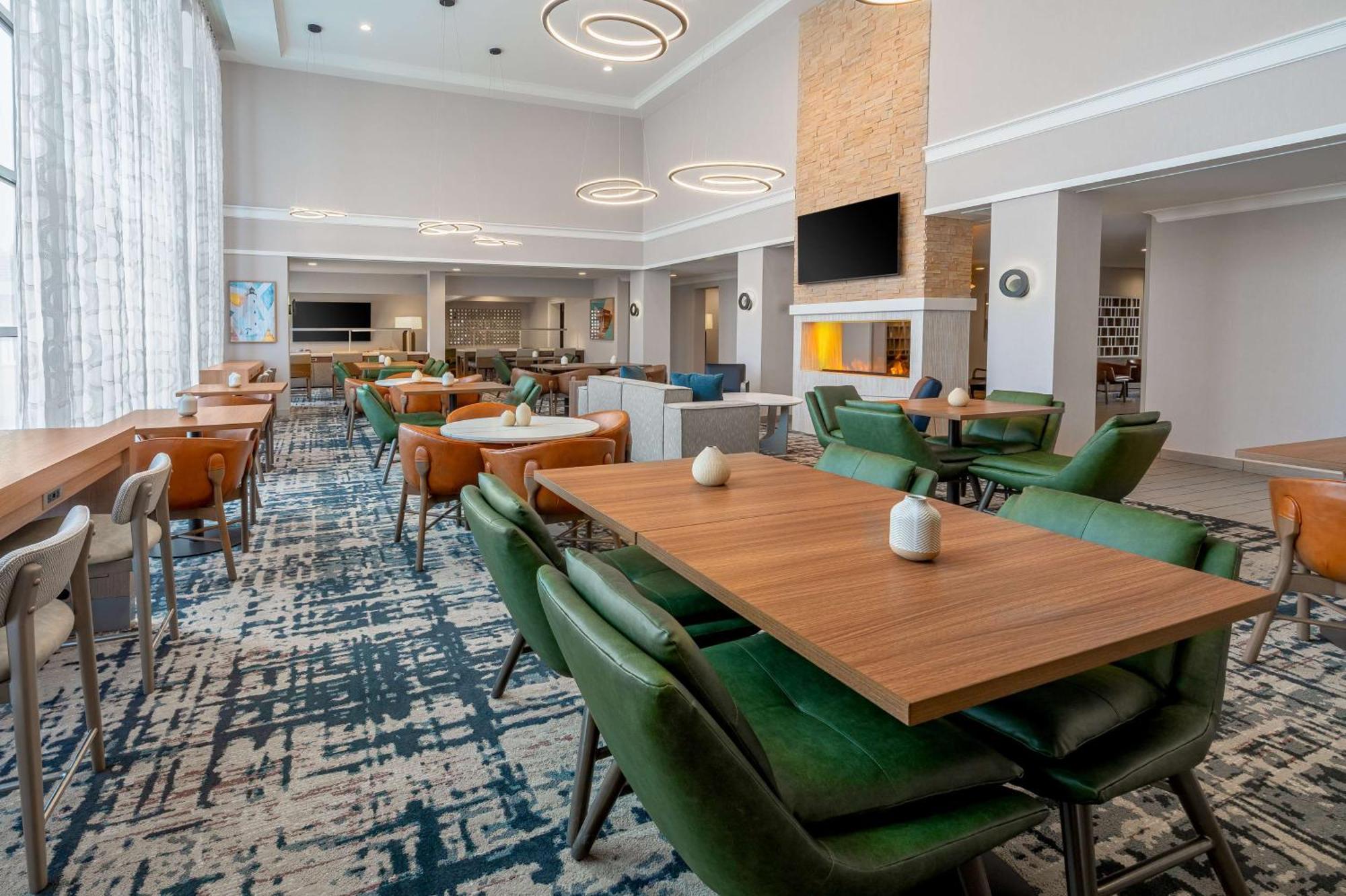 Homewood Suites By Hilton Eatontown Exterior photo
