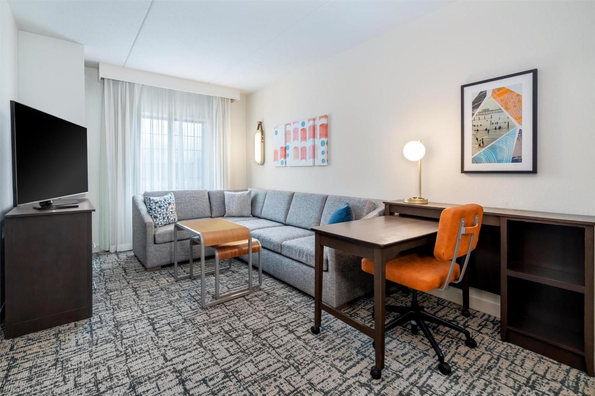 Homewood Suites By Hilton Eatontown Exterior photo